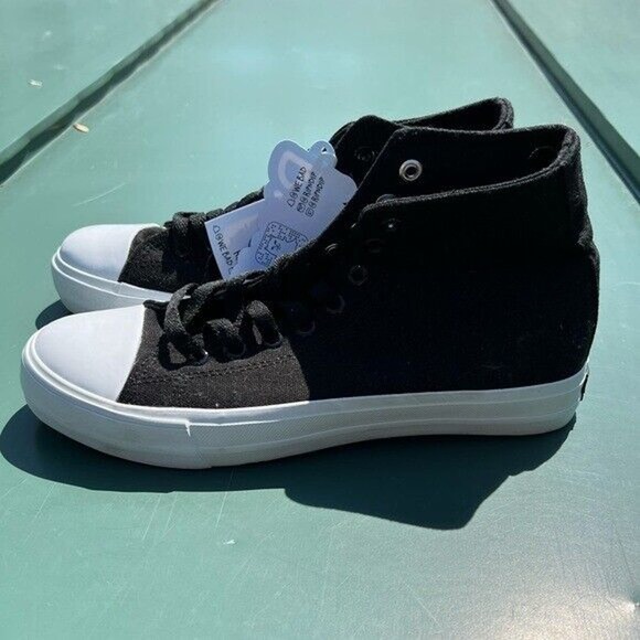 NWT Ripndip black and white lace up ankle high shoes w/ cat flipping off detail - Picture 8 of 12